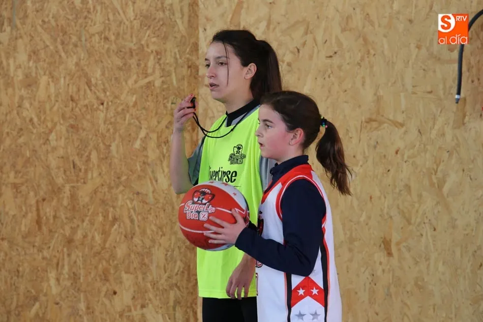 Foto 5 - Tres equipos de Maristas pasan a la fase Regional de la Superliga Dia