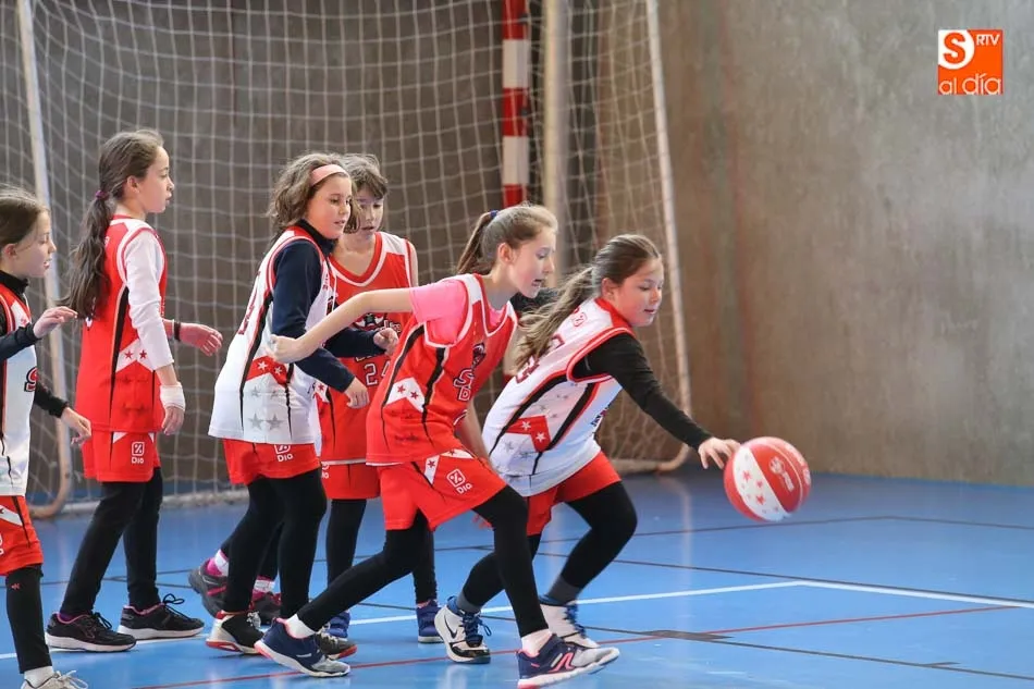 Foto 3 - Tres equipos de Maristas pasan a la fase Regional de la Superliga Dia
