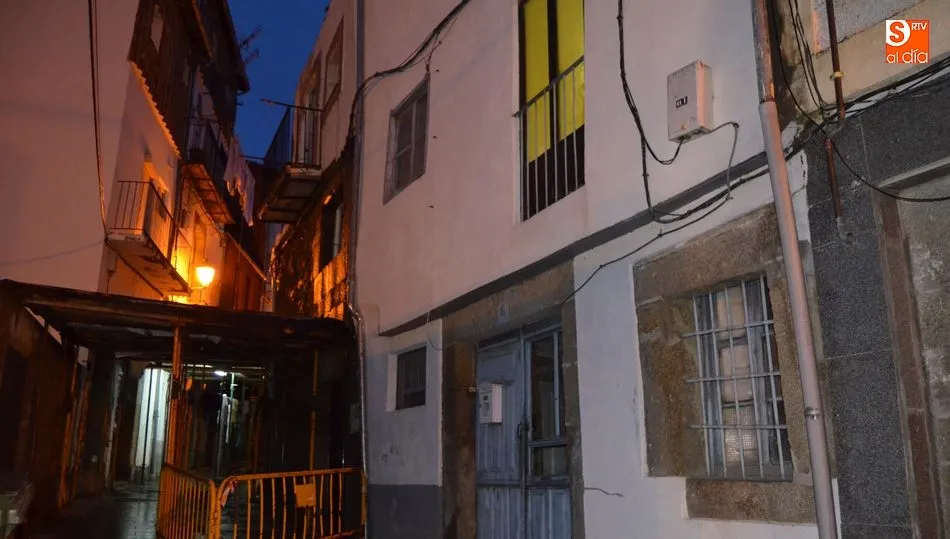 Las familias desalojadas del edificio de la calle Alojería ya cuentan con viviendas con un alquiler social