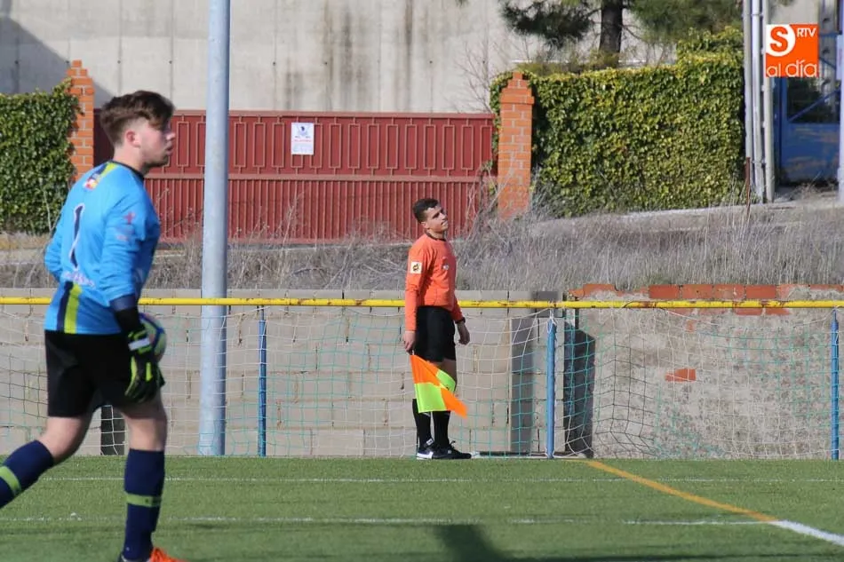 Foto 5 - Helm&aacute;ntico y Ribert firman tablas y la Provincial de Aficionados se pone patas arriba
