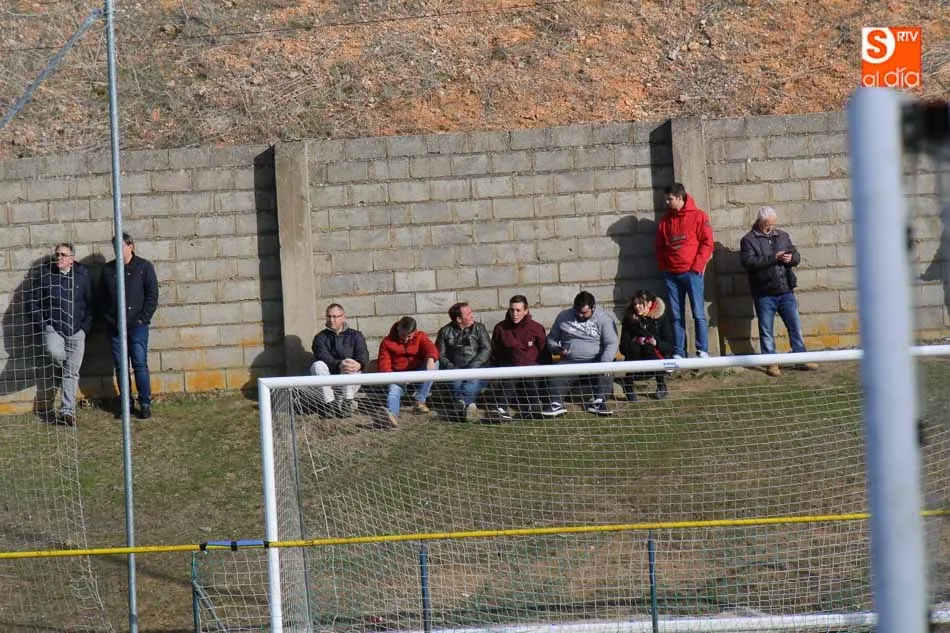 Foto 3 - Helm&aacute;ntico y Ribert firman tablas y la Provincial de Aficionados se pone patas arriba