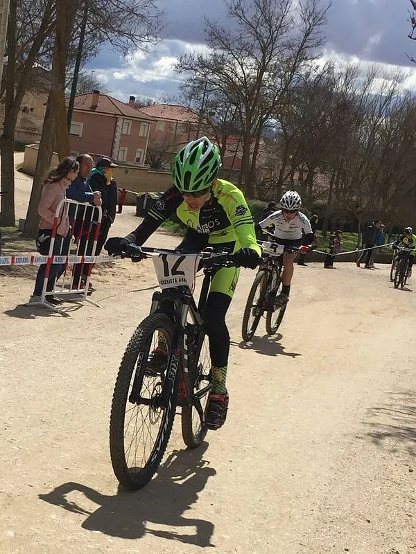 Foto 7 - La Escuela de Ciclismo Bejarana hace un buen papel en Aranda de Duero