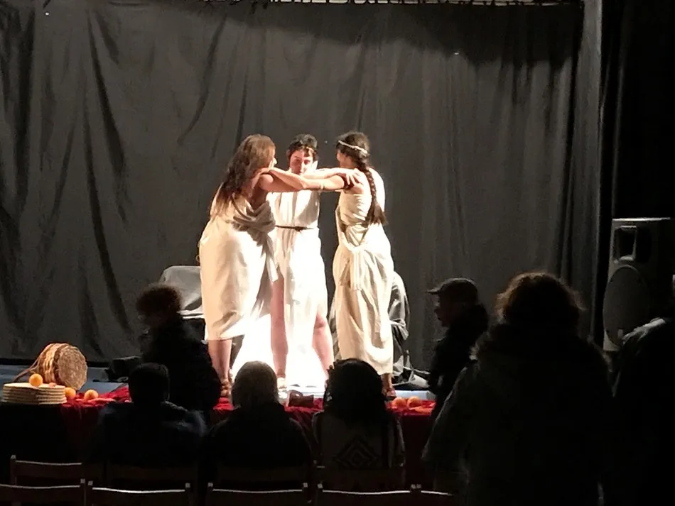 Foto 6 - El microteatro convence al p&uacute;blico de la localidad de Aldeatejada