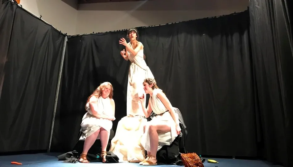 Foto 3 - El microteatro convence al p&uacute;blico de la localidad de Aldeatejada