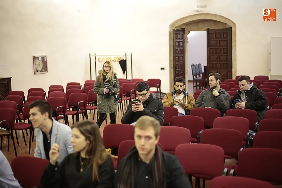 Foto 3 - El Trofeo Rector de Debate mostrar&aacute; la capacidad dial&eacute;ctica de los universitarios