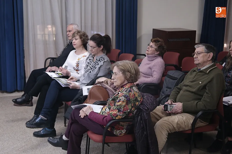 Foto 3 - El Poeta Antonio Merayo pone el ancla en Salamanca para un encuentro literario