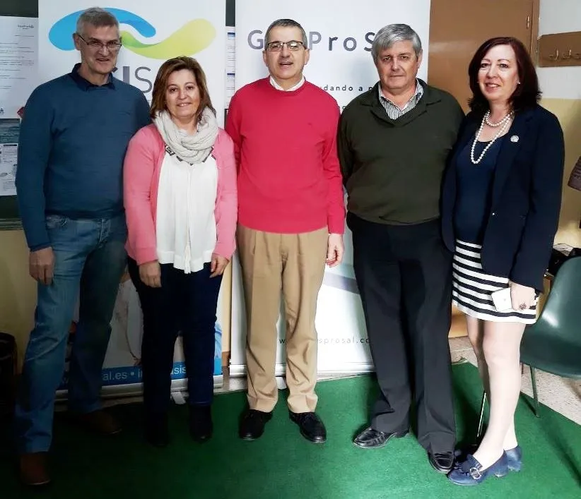 Foto 3 - Una charla de Natividad Cabezas refuerza los valores de los mayores de San Jos&eacute;