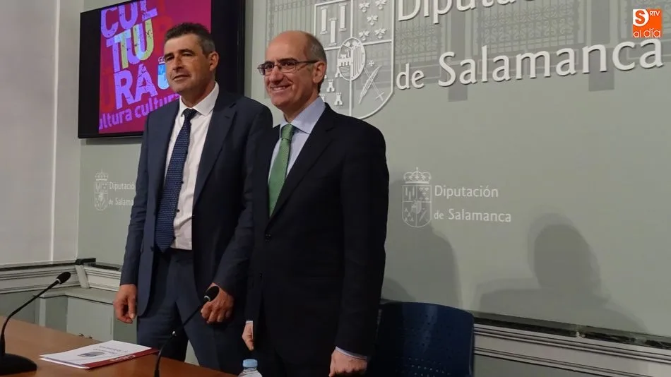 El diputado de Cultura, Julián Barrera, y el presidente, Javier Iglesias