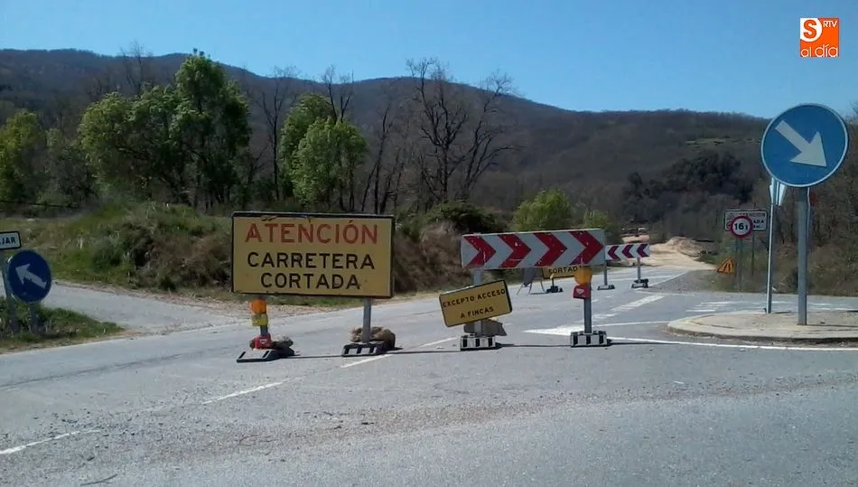 Obras en la carretera de Peñacaballera-El Cerro
