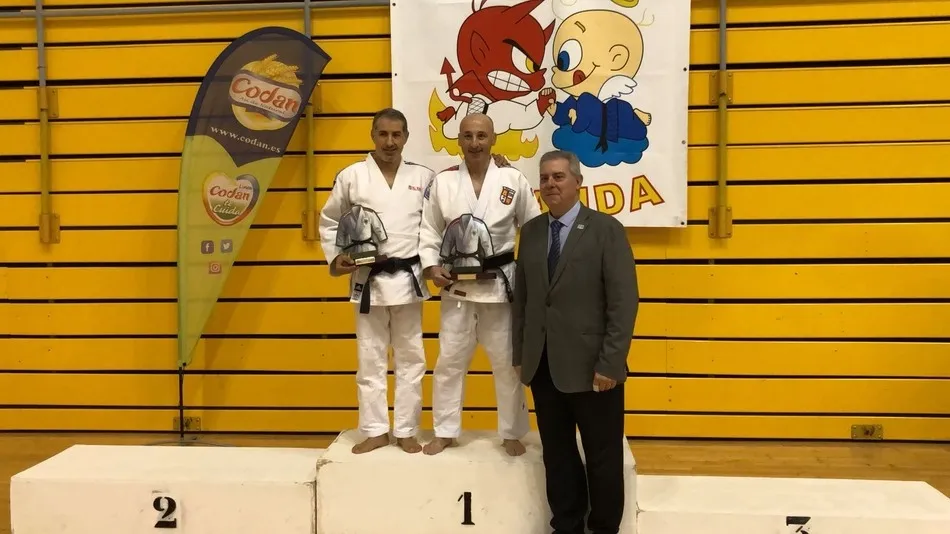 Foto 4 - Dos primeros puestos y un bronce para los veteranos en Arganda del Rey  