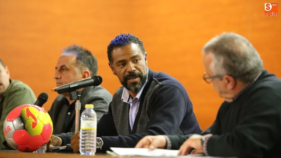 Rogerio Paulo Brito y José Américo Taira en la charla de la UPSA / Foto: Alberto Martín