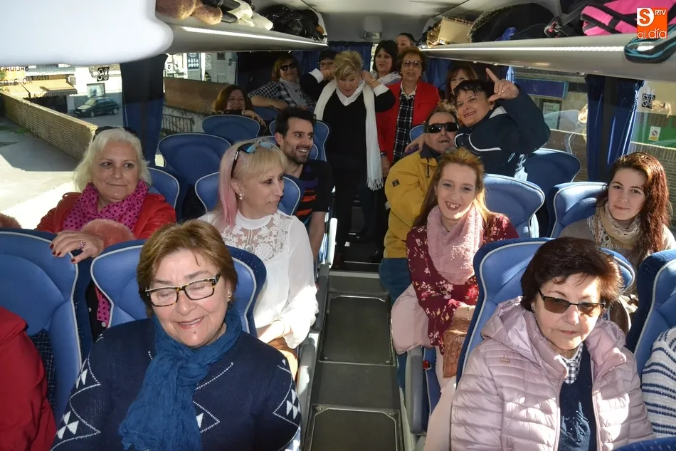 Foto 5 - Medio centenar de mirobrigenses, camino de nuevo a &lsquo;S&aacute;lvame&rsquo;  