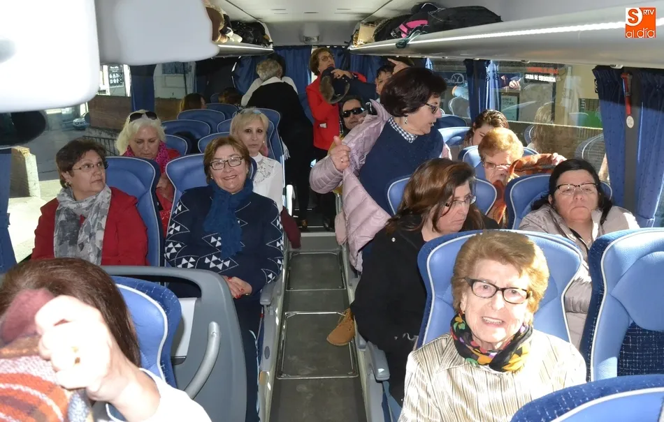 Foto 4 - Medio centenar de mirobrigenses, camino de nuevo a &lsquo;S&aacute;lvame&rsquo;  