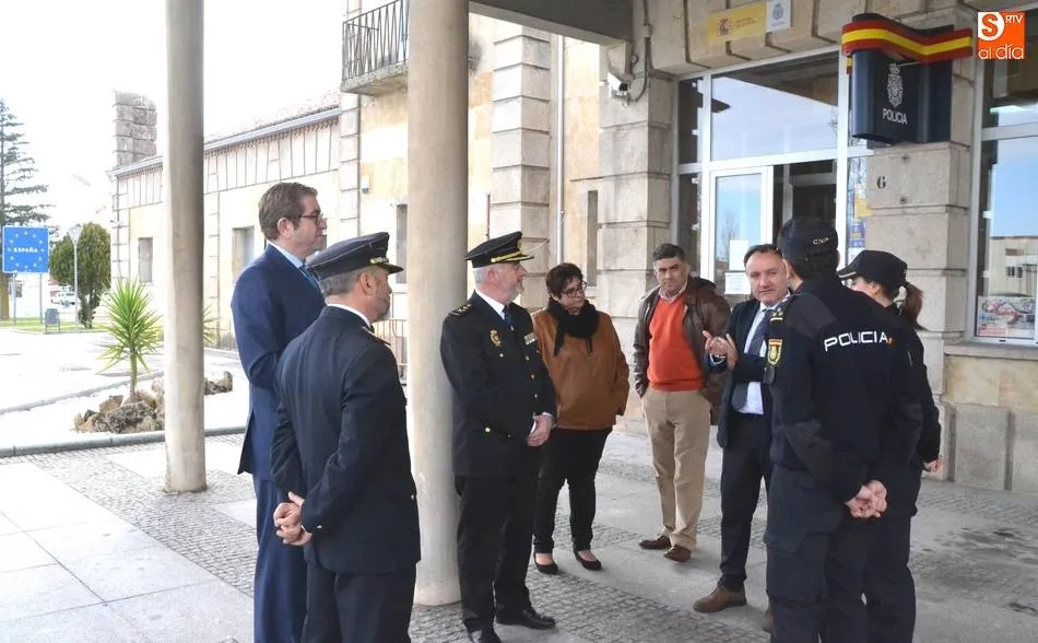 Visita de responsables policiales a la Comisaría el pasado mes de noviembre