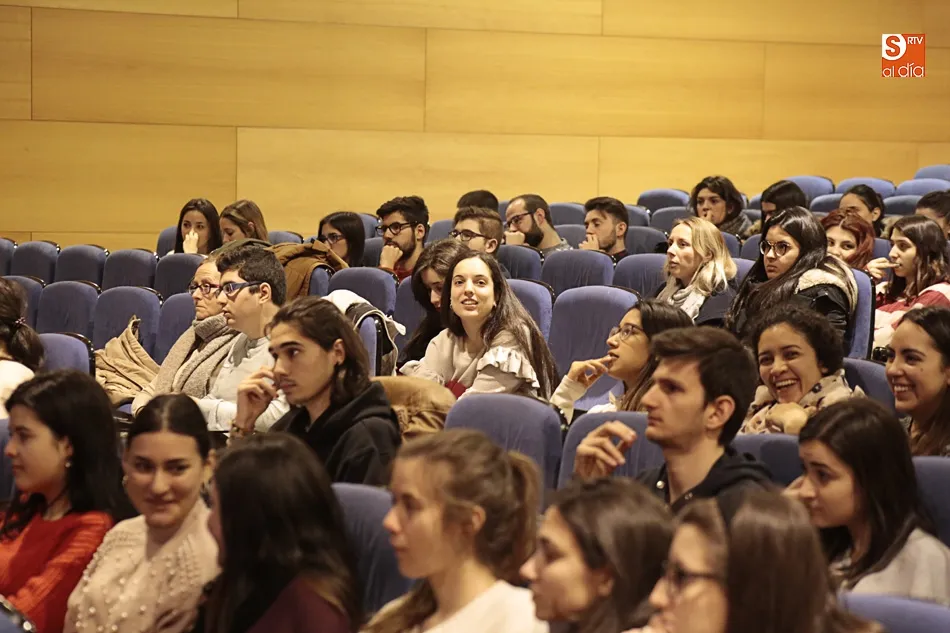 Foto 10 - &Aacute;ngel Benito avisa que las pymes deben adaptarse a la norma de protecci&oacute;n de datos