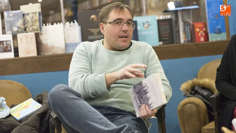 Rodrigo Martín Noriega acaba de publicar su última novela, La estación de los vientos / REP. GRÁFICO: CARMEN BORREGO