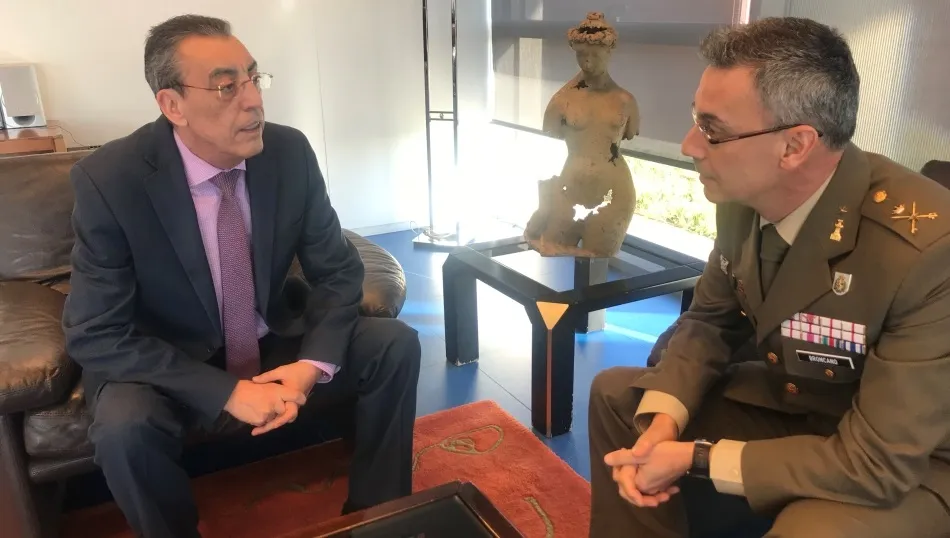 Foto 2 - El nuevo jefe del Mando de Ingenieros muestra su colaboraci&oacute;n a las autoridades