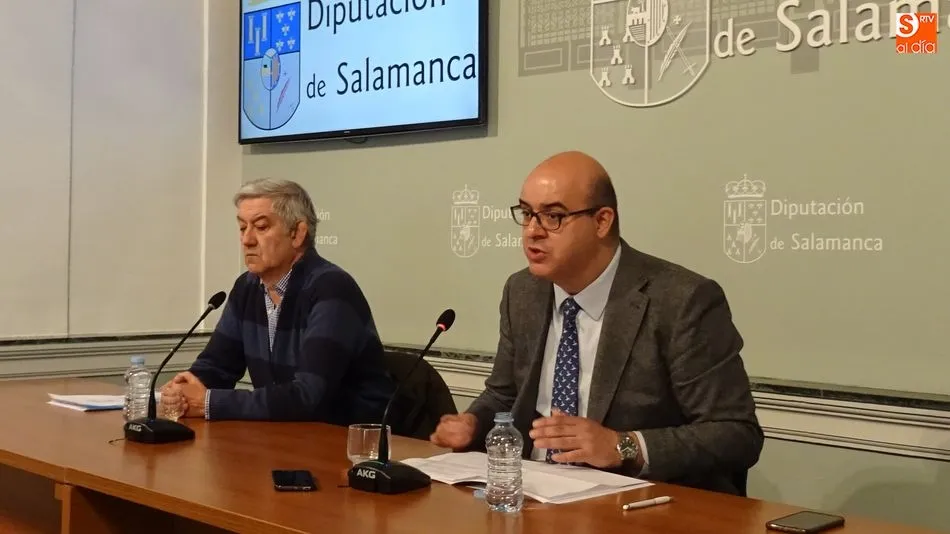 Alberto Vara, director de la obra, y Carlos García Sierra, diputado de Fomento