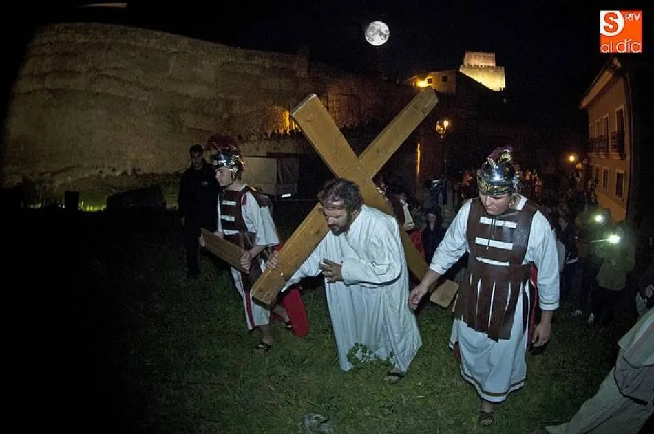 La representación de La Pasión será a cubierto debido a las malas previsiones meteorológicas  