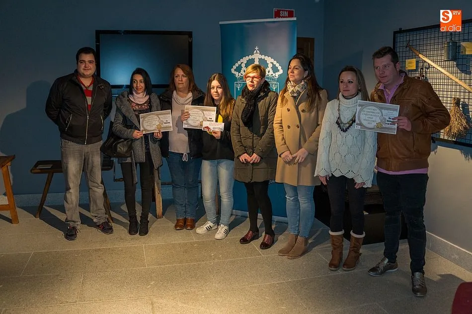 El Ayuntamiento entrega los premios del concurso de decoración de carnaval para hosteleros