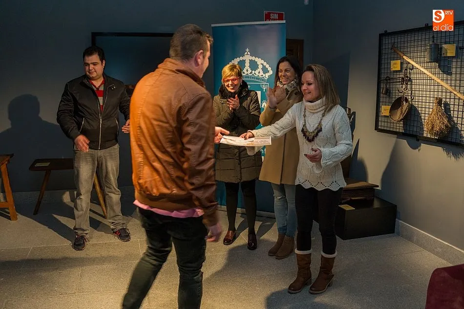 Foto 4 - El Ayuntamiento entrega los premios del concurso de decoraci&oacute;n de carnaval para hosteleros