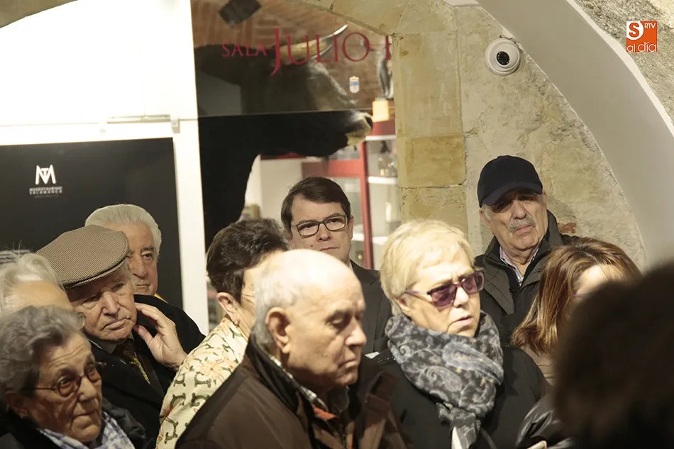 Foto 8 - Entra&ntilde;able encuentro del alcalde con la Asociaci&oacute;n de Alzheimer en el Museo Taurino