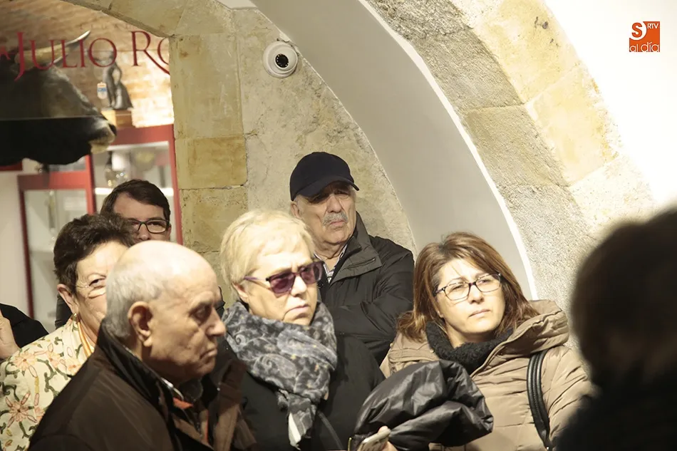 Foto 2 - Entra&ntilde;able encuentro del alcalde con la Asociaci&oacute;n de Alzheimer en el Museo Taurino