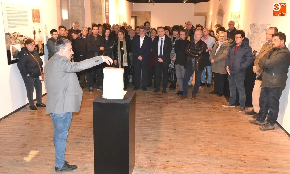 Una muestra de envergadura ilumina el ‘tiempo de oscuridad’ posromano en La Raya  