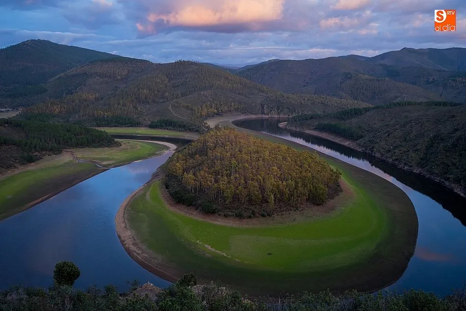 El Meandro Melero recupera color con el aumento de caudal del río Alagón