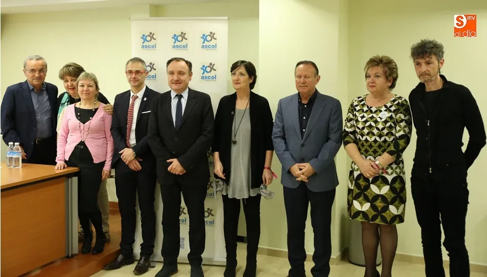 Ascol entrega sus distintivos especiales a la Fundación Inés Luna Terrero y a María Cuesta  