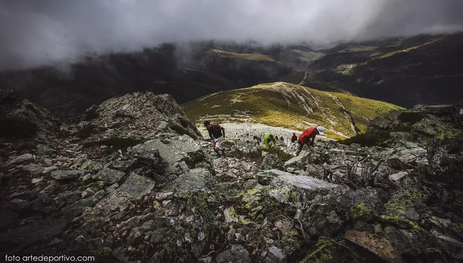 Foto 2 - Tres Valles lanza una media marat&oacute;n de monta&ntilde;a y la qu&iacute;ntuple ascensi&oacute;n a la Pe&ntilde;a de Francia