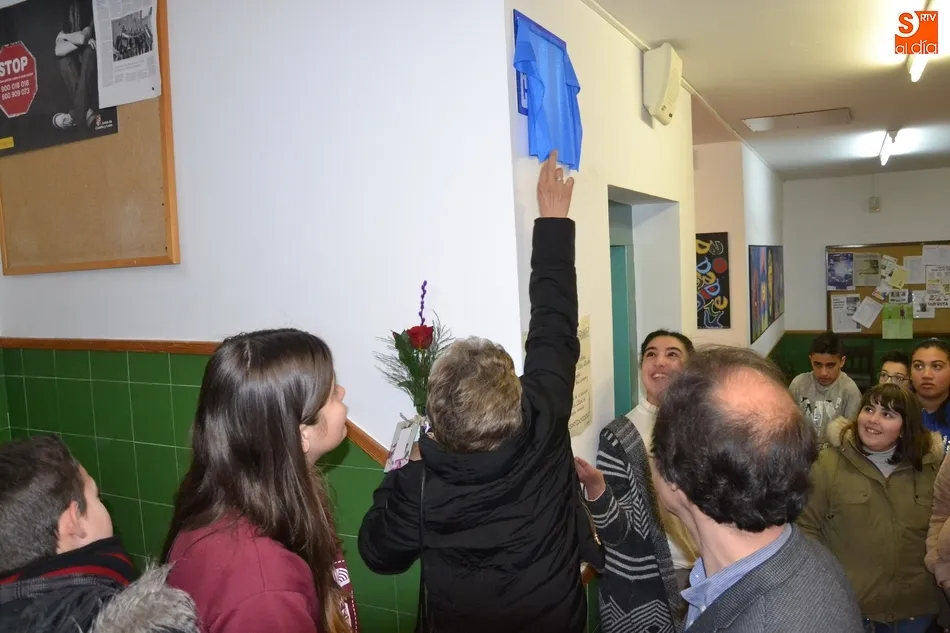 Foto 11 - El IES Fray Diego bautiza sus pasillos con los nombres de mirobrigenses y comarcanas ilustres  