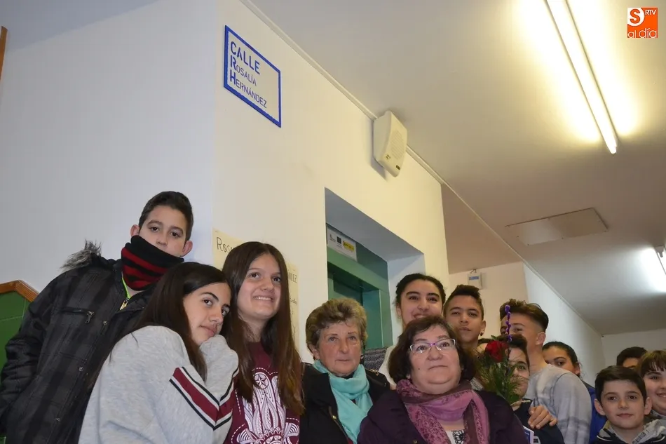 Foto 8 - El IES Fray Diego bautiza sus pasillos con los nombres de mirobrigenses y comarcanas ilustres  