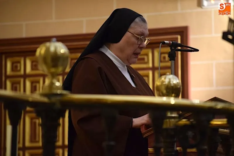 La Hermana Carmelita Paloma de la Cruz durante el pregón de Semana Santa