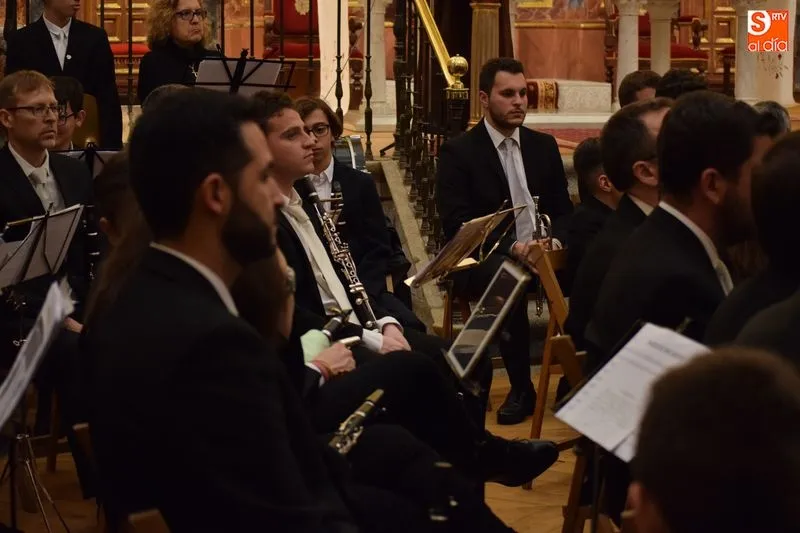 Foto 10 - La Banda de M&uacute;sica pone la banda sonora de la Semana Santa