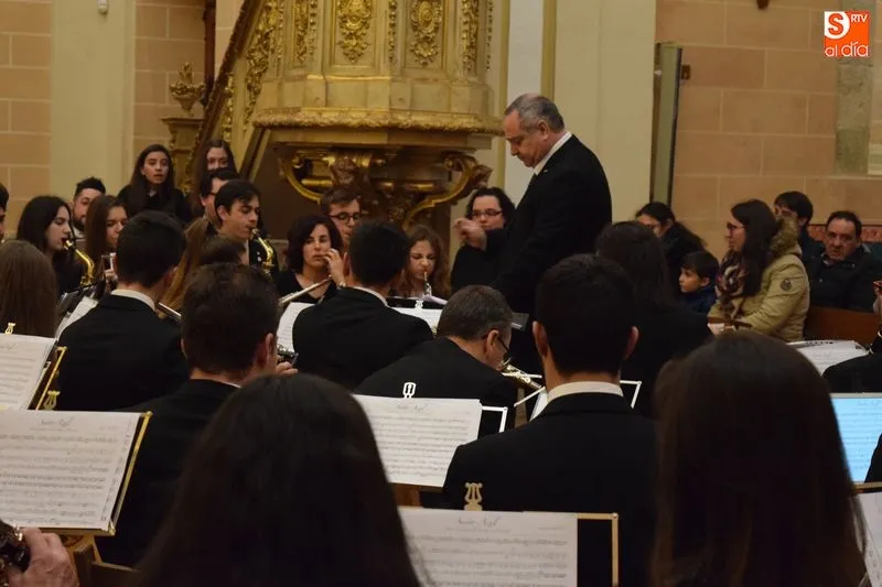 Foto 8 - La Banda de M&uacute;sica pone la banda sonora de la Semana Santa