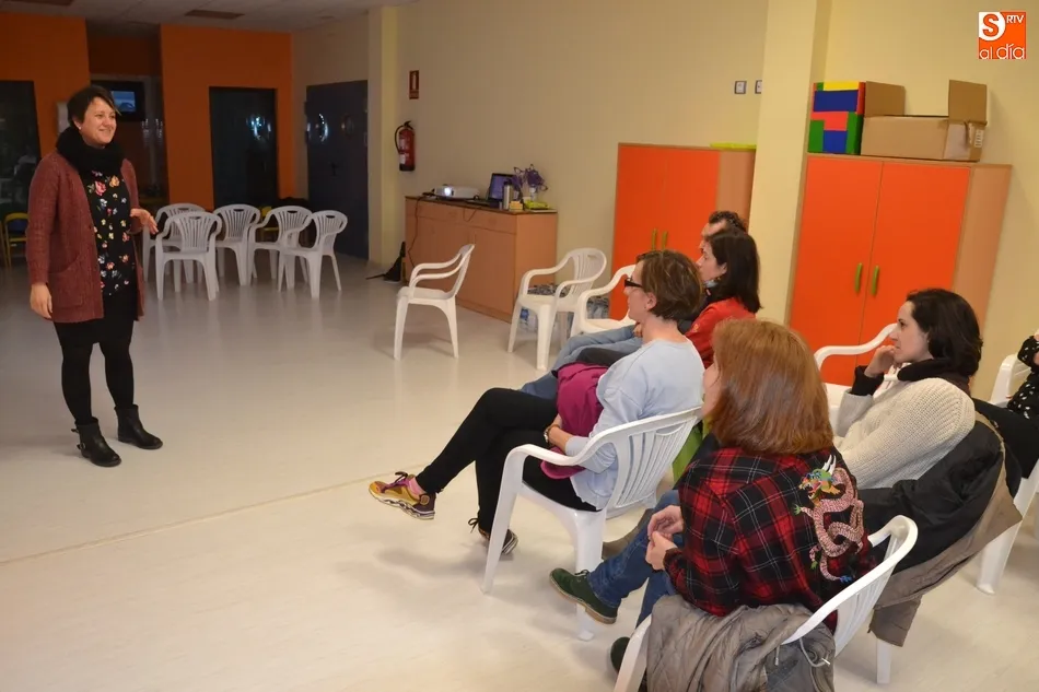 La Escuela de Padres y Madres trata la igualdad de la mano de Susana Vicente Andueza  
