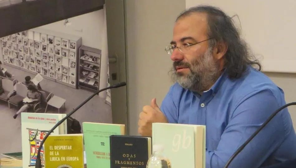 Foto 5 - Alencart: &ldquo;La poes&iacute;a ofrece alas para planear sobre la historia del hombre&rdquo;