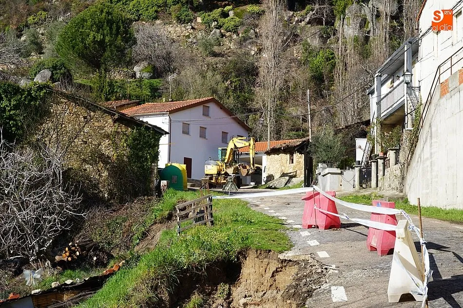 Foto 7 - Las lluvias de la &uacute;ltima semana provocan varios desprendimientos en la Sierra de Francia&nbsp;