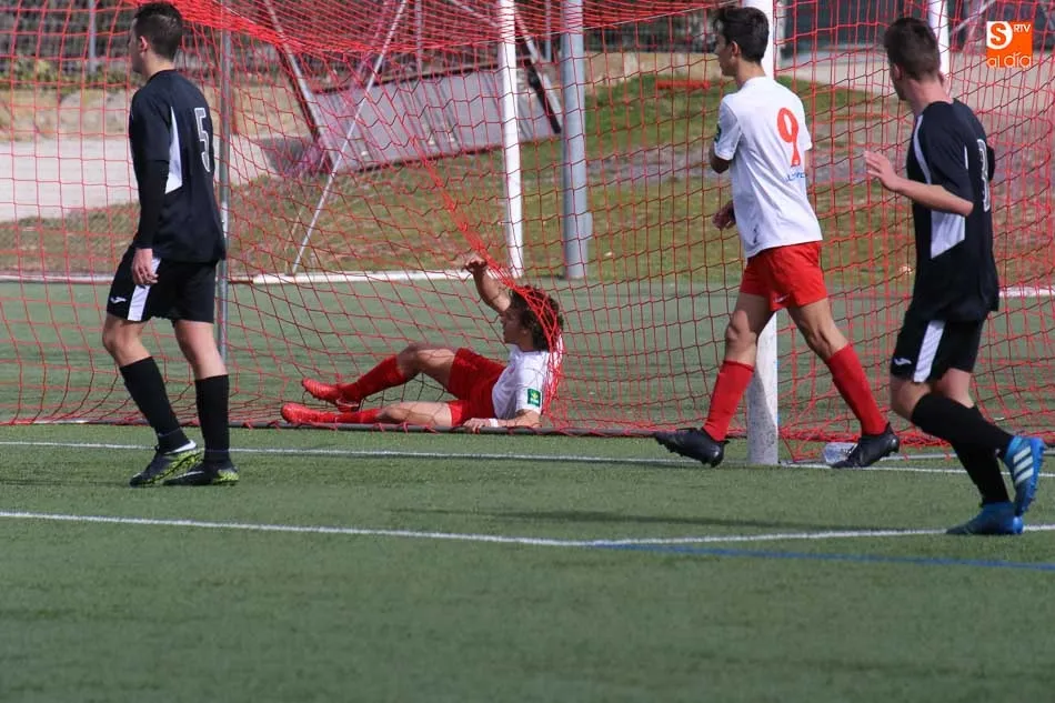 Foto 5 - El Santa Marta supera al Pe&ntilde;a y certifica la permanencia matem&aacute;tica en la categor&iacute;a (1-0)