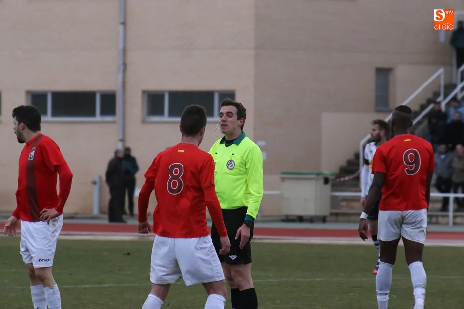 Foto 10 - Unionistas se abona al sufrimiento&hellip; y a la victoria (1-0) y al liderato