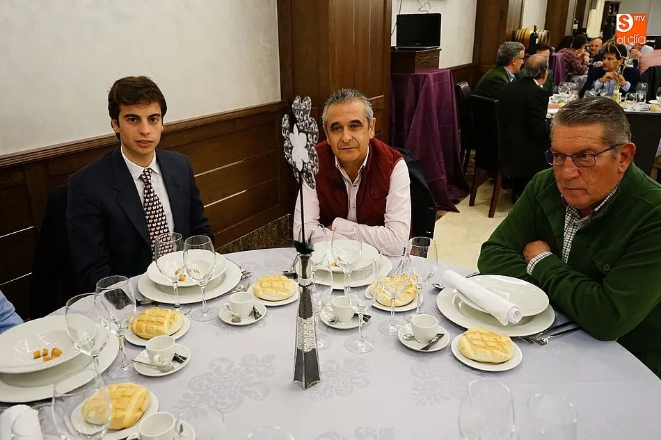 Foto 7 - Los triunfadores de la feria 2017 reciben sus galardones en la IV Gala Taurina de Guijuelo