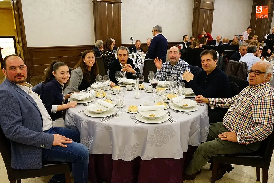 Foto 6 - Los triunfadores de la feria 2017 reciben sus galardones en la IV Gala Taurina de Guijuelo
