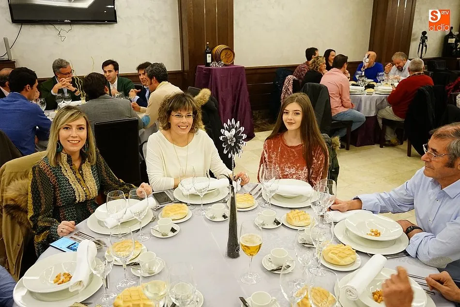 Foto 4 - Los triunfadores de la feria 2017 reciben sus galardones en la IV Gala Taurina de Guijuelo