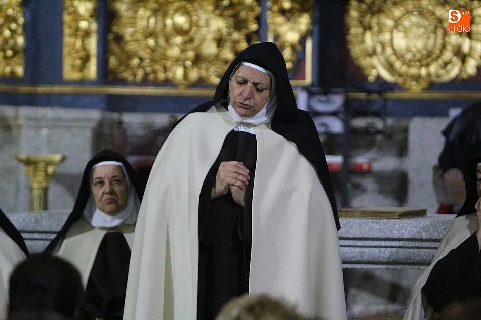 Foto 6 - &lsquo;Teresa, la jardinera de la luz&rsquo; marca el inicio de la Semana Santa en Ledrada