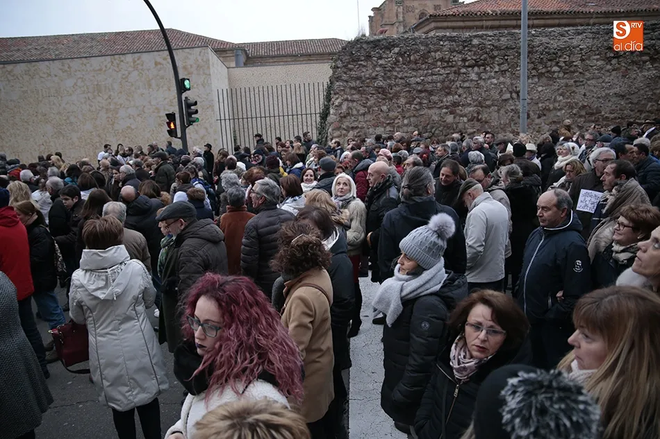 Foto 10 - Salamanca reivindica&nbsp;una Sanidad P&uacute;blica m&aacute;s justa en la sexta edici&oacute;n de la &lsquo;Marea blanca&rsquo; ...