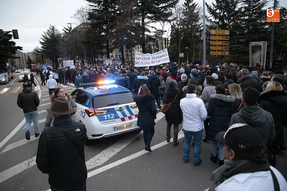 Foto 9 - Salamanca reivindica&nbsp;una Sanidad P&uacute;blica m&aacute;s justa en la sexta edici&oacute;n de la &lsquo;Marea blanca&rsquo; ...