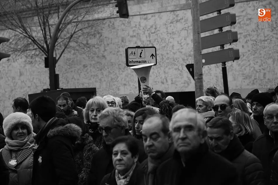 Foto 8 - Salamanca reivindica&nbsp;una Sanidad P&uacute;blica m&aacute;s justa en la sexta edici&oacute;n de la &lsquo;Marea blanca&rsquo; ...