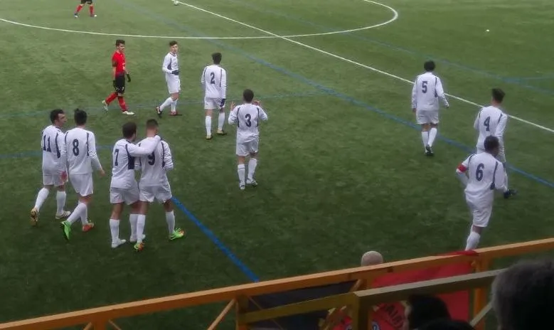 Foto 9 - Otra remontada permite al Ciudad Rodrigo finiquitar su d&eacute;cada sin ganar en B&eacute;jar  
