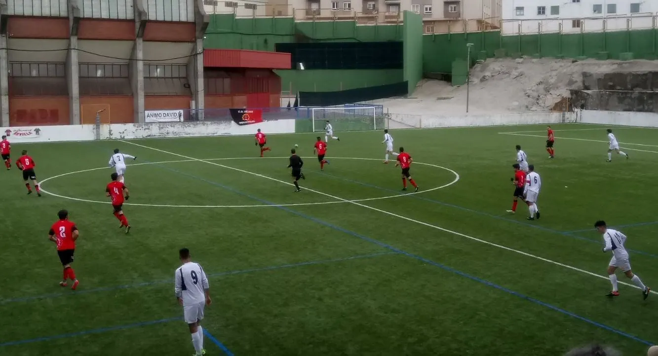 Foto 5 - Otra remontada permite al Ciudad Rodrigo finiquitar su d&eacute;cada sin ganar en B&eacute;jar  